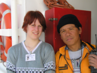 Die FSJ-lerin Kaja Ebeling besucht an Bord die philippinischen Seeleute